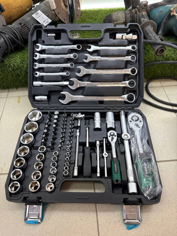 Набор инструментов Dekecr-v 82 предмета