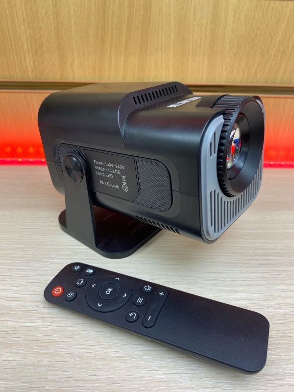 Проектор LCD PROJECTOR