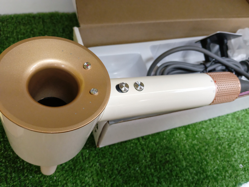 Фен  Dyson Supersonic HD03