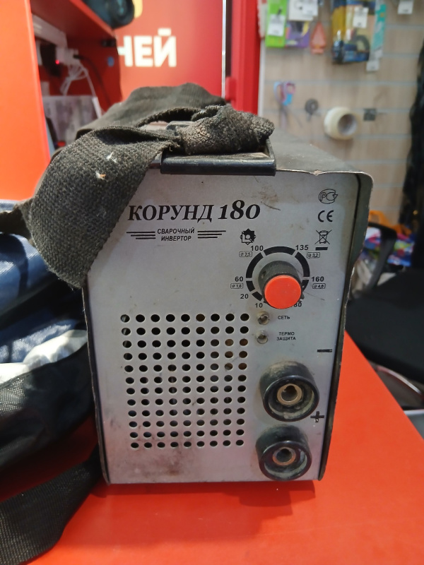 Сварочный аппарат - инвертор ММА Корунд 180