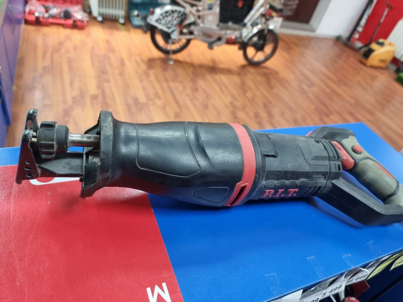 Сабельная пила P.I.T. PSA 1200-C