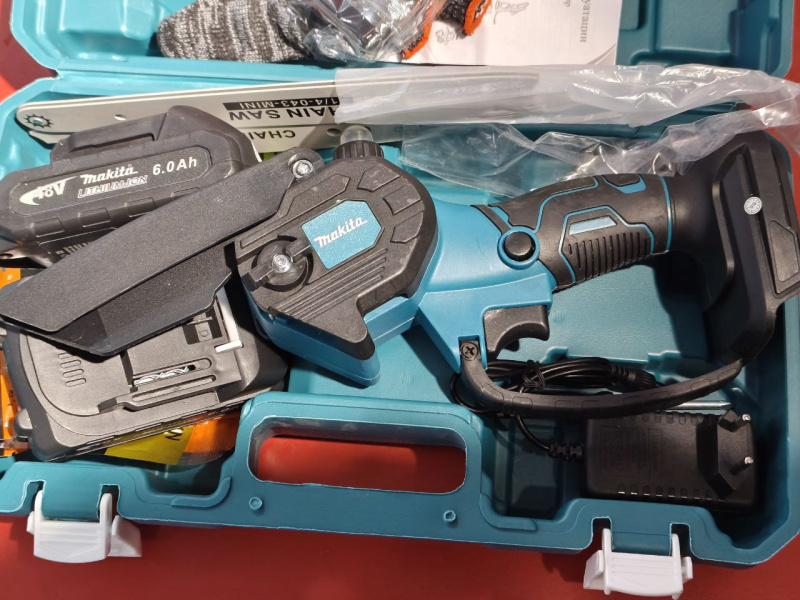 Цепная пила Makita аккумуляторная (реп) 6.0Ah