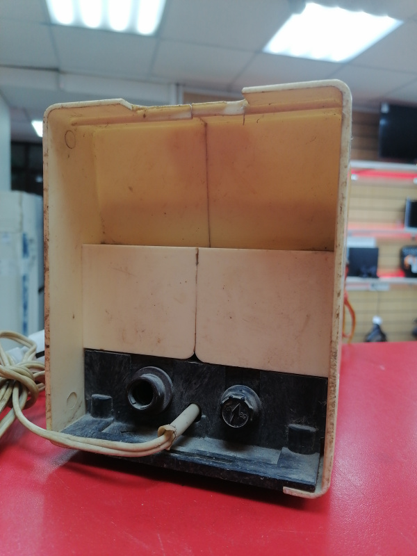 Авто аксессуар Автомобильное зарядное устройство СССР уз-с-6/12-6.3-ухл3.1