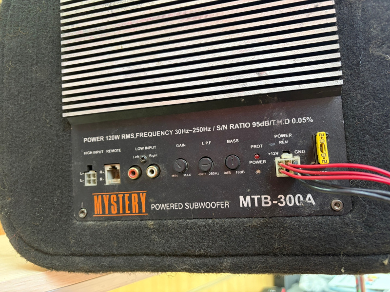 Авто сабвуфер Mystery mtb-300a