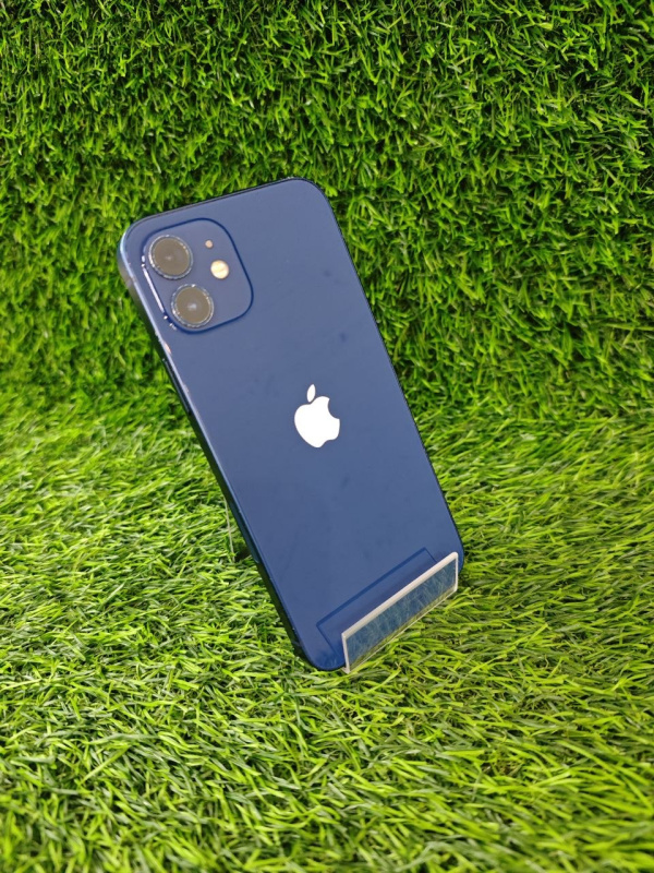 Мобильный телефон Apple iPhone 12