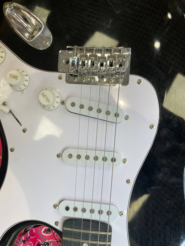 Музыкальный центр Без бренда Электрогитара