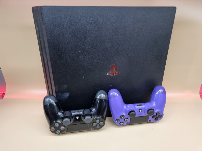 Игровая приставка Sony PlayStation 4 pro