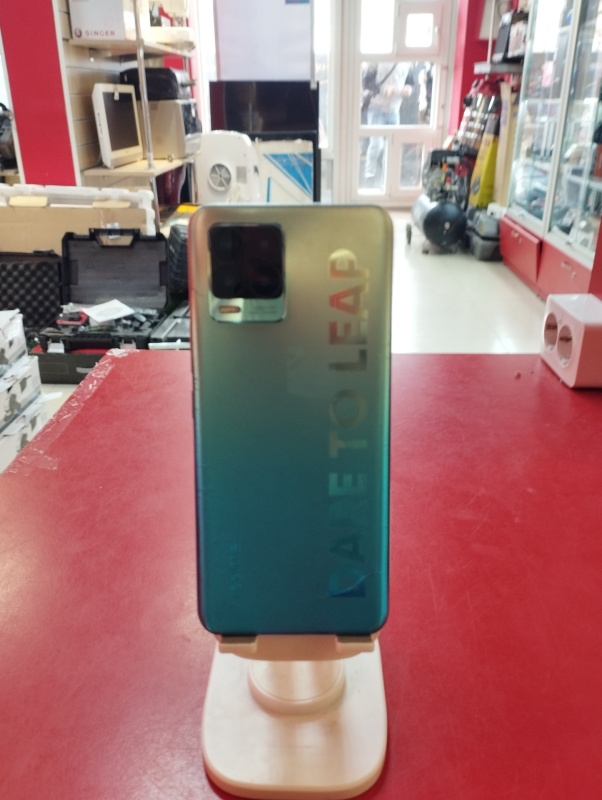 Мобильный телефон Realme 8 Pro