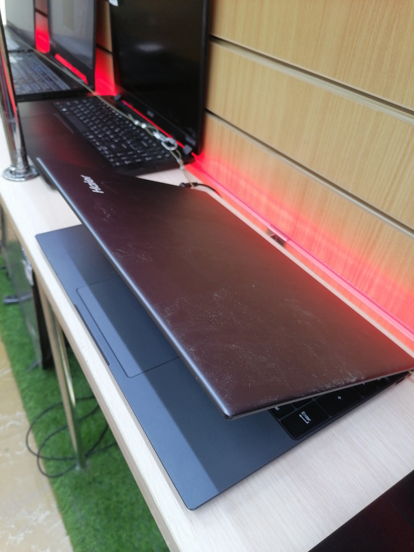 Ноутбук Haier ax1550sd