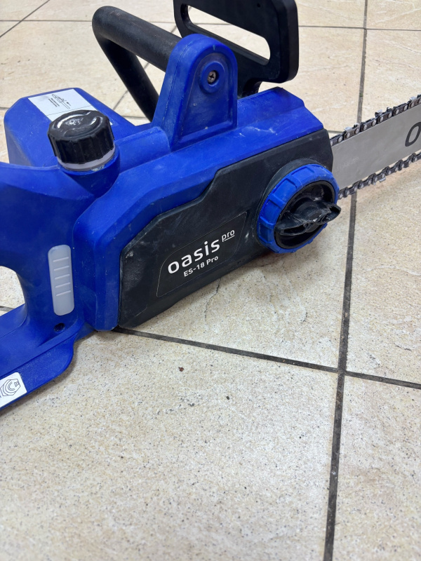 Электропила Oasis ES-18 pro