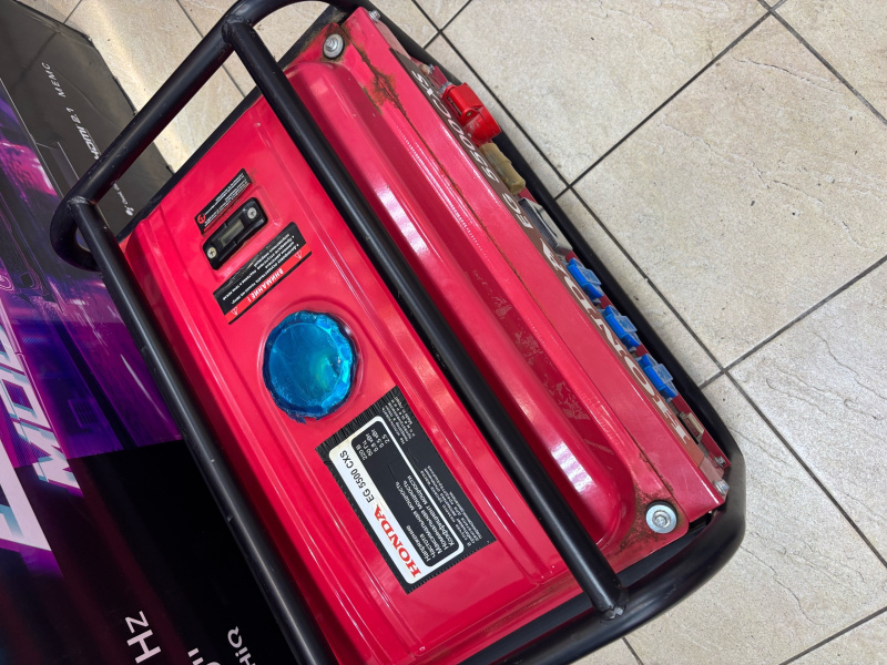 Бензогенератор HONDA EG 5500 CXS