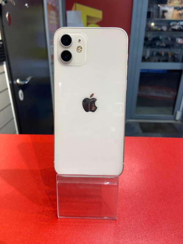 Мобильный телефон Apple iPhone 12