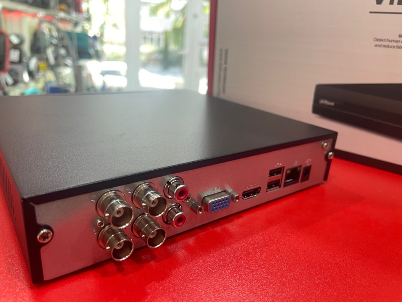 регистратор  ajhua  DH-XVR1BO4H