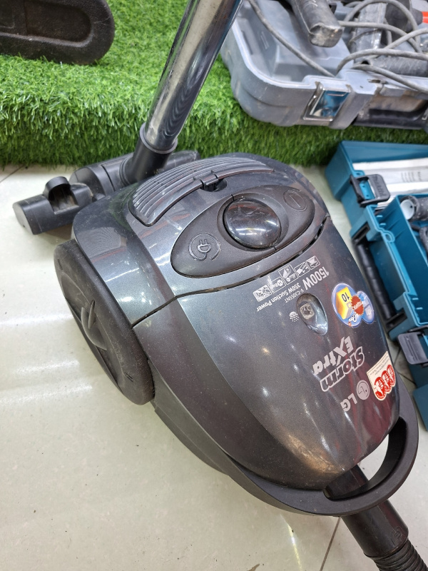 Пылесос LG C3055NT