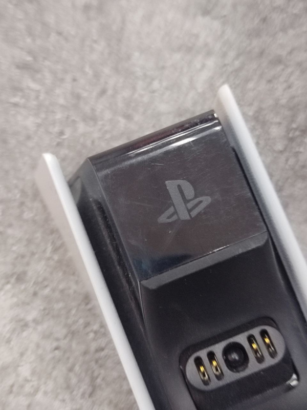 Игровая приставка Докстанция для джойстиков PlayStation PS5